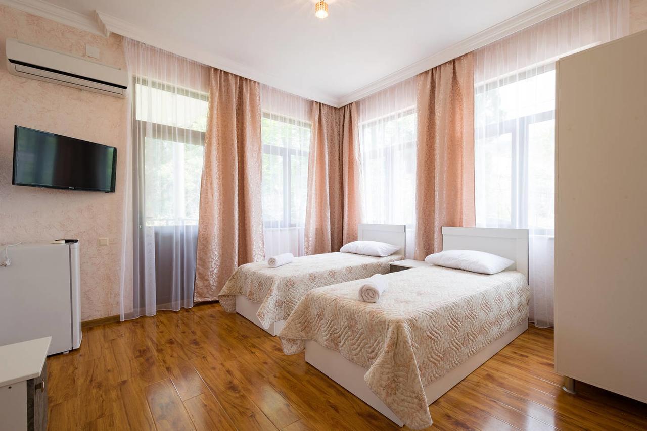 Sunny Hotel Batumi Makhinjauri Room photo